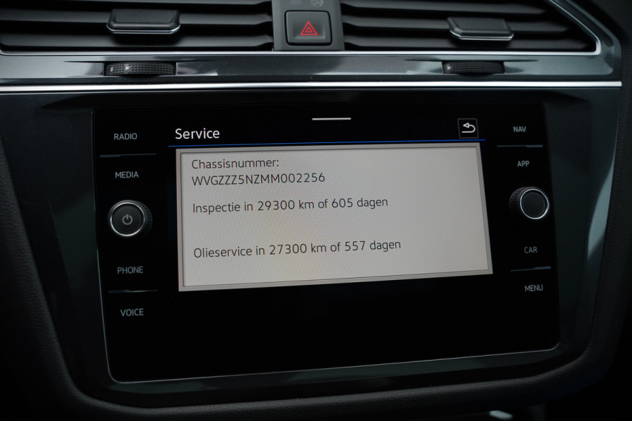 Volkswagen Tiguan Allspace 1.5 TSI DSG Highline Business R | R-Line | Panoramadak | Trekhaak | Massage | Stoelverwarming | Stuurverwarming | Keyless | Camera | Adaptive Cruise Control | Apple Carplay | Navigatie | Virtual Cockpit | Automaat | *5