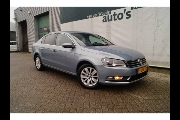 Volkswagen Passat 1.6 TDI DSG Comfortline Executive -NAVI-ECC-PDC-