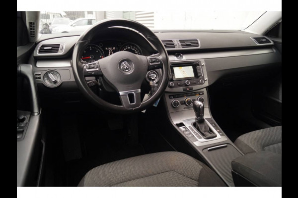 Volkswagen Passat 1.6 TDI DSG Comfortline Executive -NAVI-ECC-PDC-