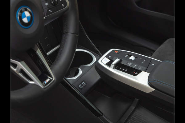 BMW iX2 xDrive30 M-Sport - Pano - Driving Ass - Harman Kardon - Head-Up