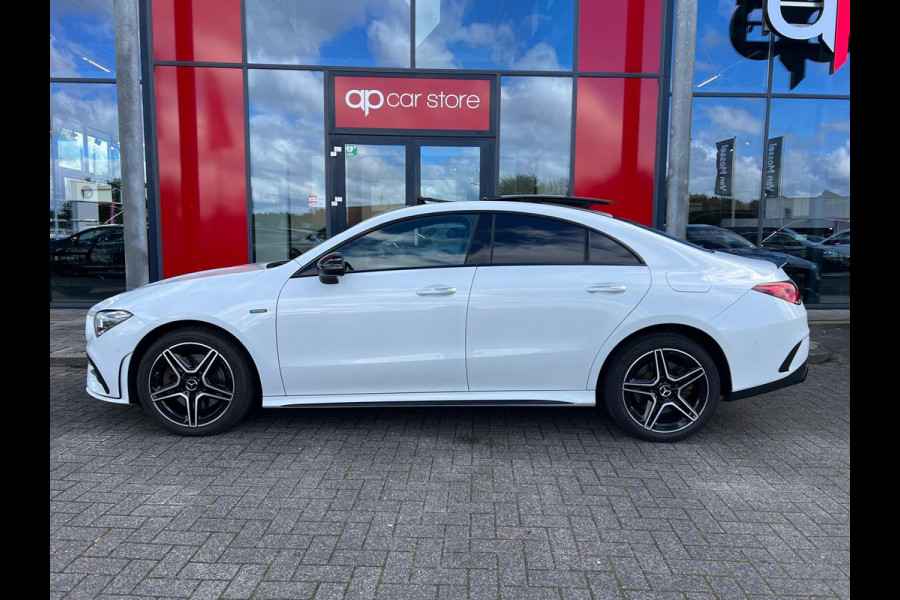 Mercedes-Benz CLA-Klasse 250 e AMG/Panorama/Nightpakket