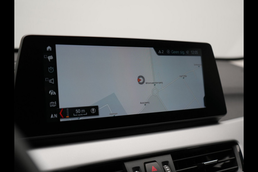 BMW X1 xDrive25e Sportline Plug In Hybrid PHEV | Adaptive Cruise | Lederen Sportstoelen Memory | Head Up | Camera | Sfeerverlichting | Stuurverwarming |