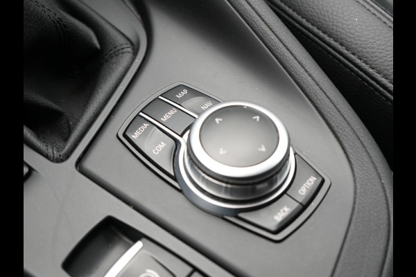 BMW X1 xDrive25e Sportline Plug In Hybrid PHEV | Adaptive Cruise | Lederen Sportstoelen Memory | Head Up | Camera | Sfeerverlichting | Stuurverwarming |