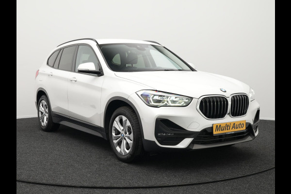 BMW X1 xDrive25e Sportline Plug In Hybrid PHEV | Adaptive Cruise | Lederen Sportstoelen Memory | Head Up | Camera | Sfeerverlichting | Stuurverwarming |