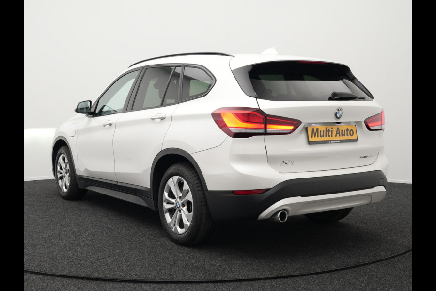 BMW X1 xDrive25e Sportline Plug In Hybrid PHEV | Adaptive Cruise | Lederen Sportstoelen Memory | Head Up | Camera | Sfeerverlichting | Stuurverwarming |