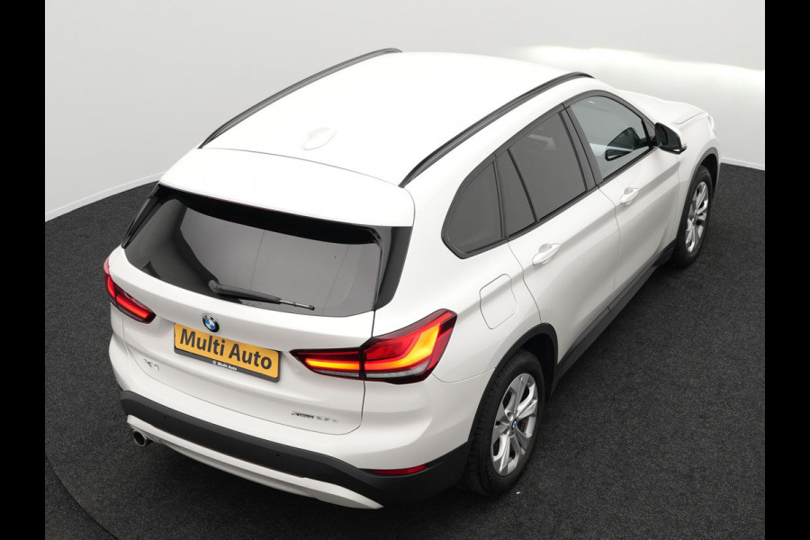 BMW X1 xDrive25e Sportline Plug In Hybrid PHEV | Adaptive Cruise | Lederen Sportstoelen Memory | Head Up | Camera | Sfeerverlichting | Stuurverwarming |