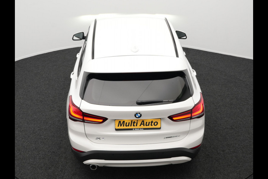 BMW X1 xDrive25e Sportline Plug In Hybrid PHEV | Adaptive Cruise | Lederen Sportstoelen Memory | Head Up | Camera | Sfeerverlichting | Stuurverwarming |
