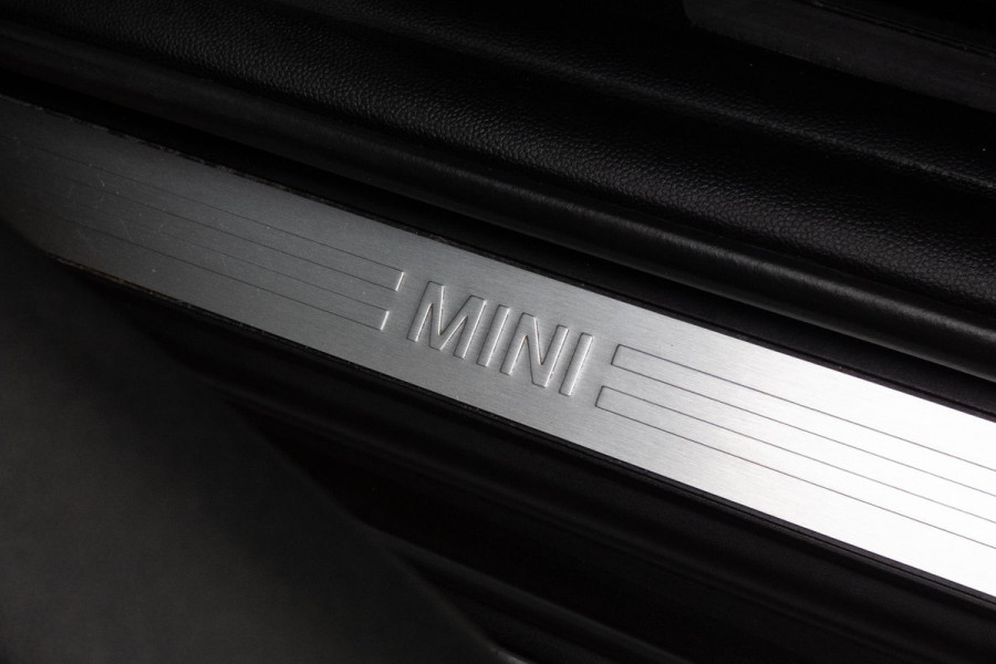 MINI Mini 1.5 Cooper Serious Business | NAVI | KEYLESS ENTRY | LED | LICHTMETAAL