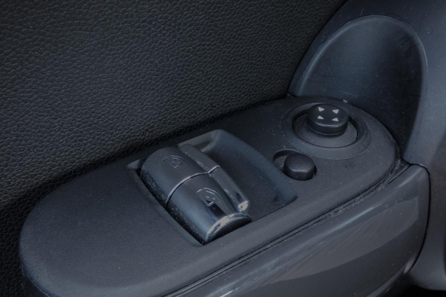 MINI Mini 1.5 Cooper Serious Business | NAVI | KEYLESS ENTRY | LED | LICHTMETAAL