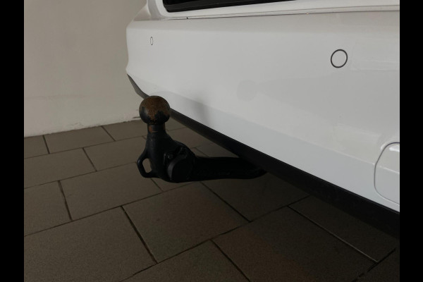 Ford FOCUS Wagon 1.0 EcoBoost Titanium X Business AUTOMAAT AIRCO NAVI CRUISE BLUETOOTH STRVERW STLVERW PRIVACYGLAS NIEUWSTAAT