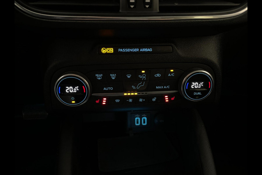 Ford FOCUS Wagon 1.0 EcoBoost Titanium X Business AUTOMAAT AIRCO NAVI CRUISE BLUETOOTH STRVERW STLVERW PRIVACYGLAS NIEUWSTAAT