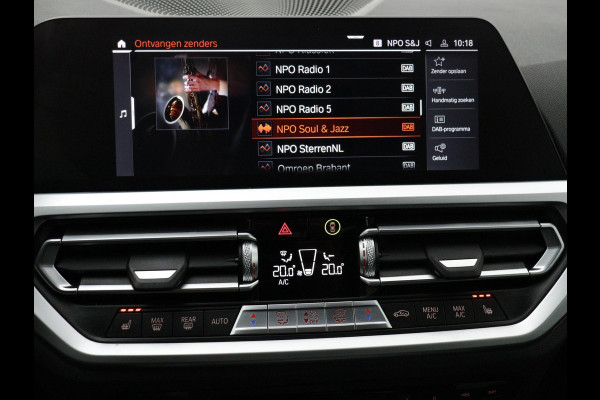BMW 4 Serie Coupé 430i High Executive M-SPORT CAMERA AD-CRUISE LEER-ALCANTARA