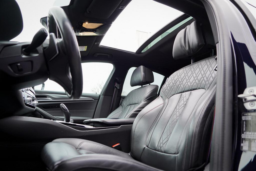 BMW 5 Serie 520i High Executive Edition / M-Sport / Schuifdak / Drive Assist / Laser
