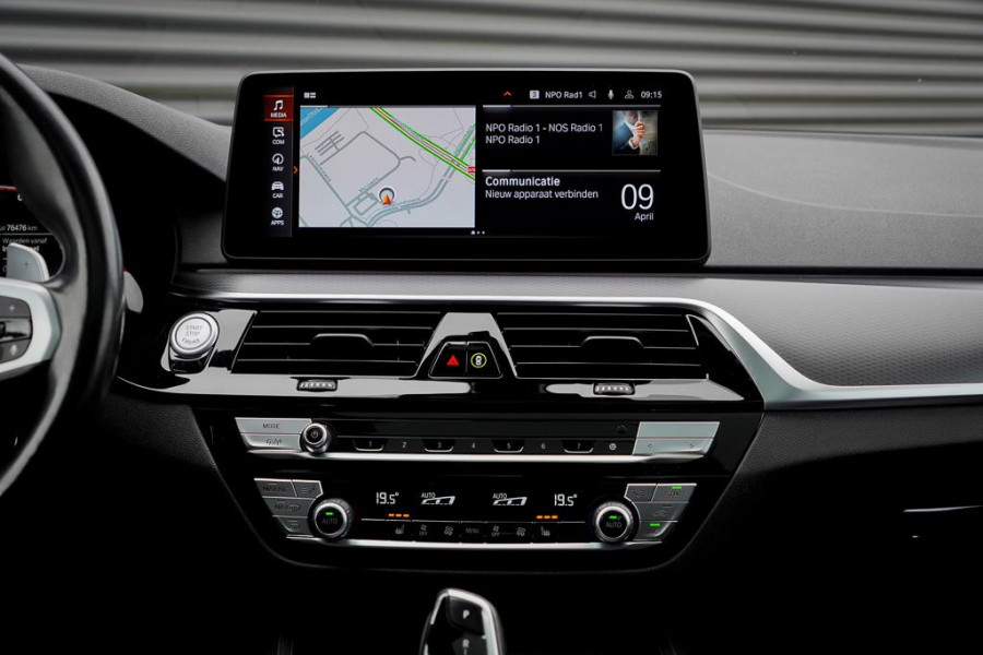 BMW 5 Serie 520i High Executive Edition / M-Sport / Schuifdak / Drive Assist / Laser