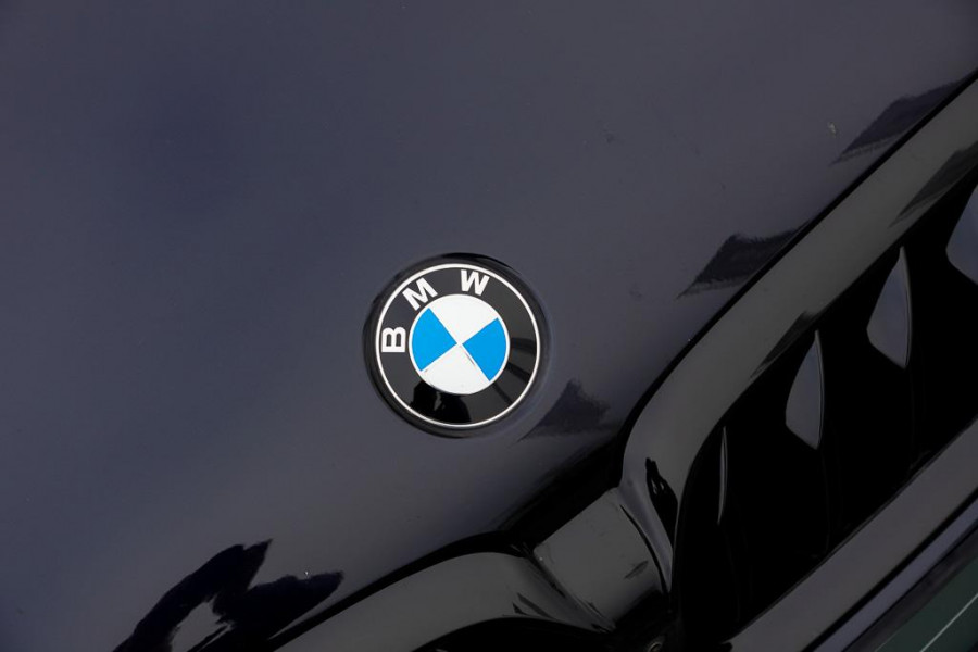 BMW 5 Serie 520i High Executive Edition / M-Sport / Schuifdak / Drive Assist / Laser