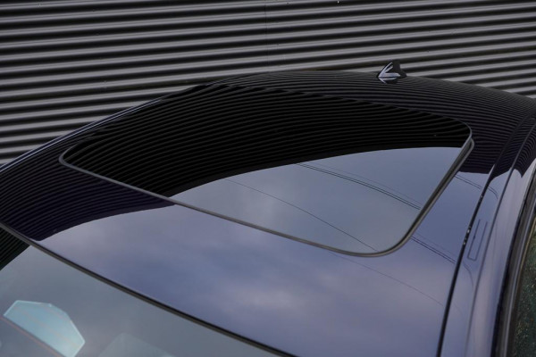 BMW 5 Serie 520i High Executive Edition / M-Sport / Schuifdak / Drive Assist / Laser