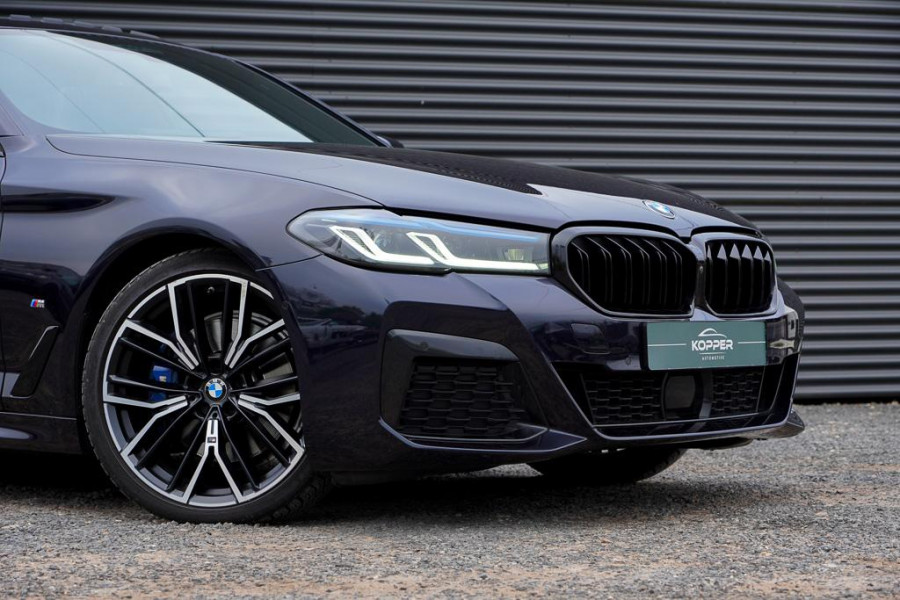 BMW 5 Serie 520i High Executive Edition / M-Sport / Schuifdak / Drive Assist / Laser