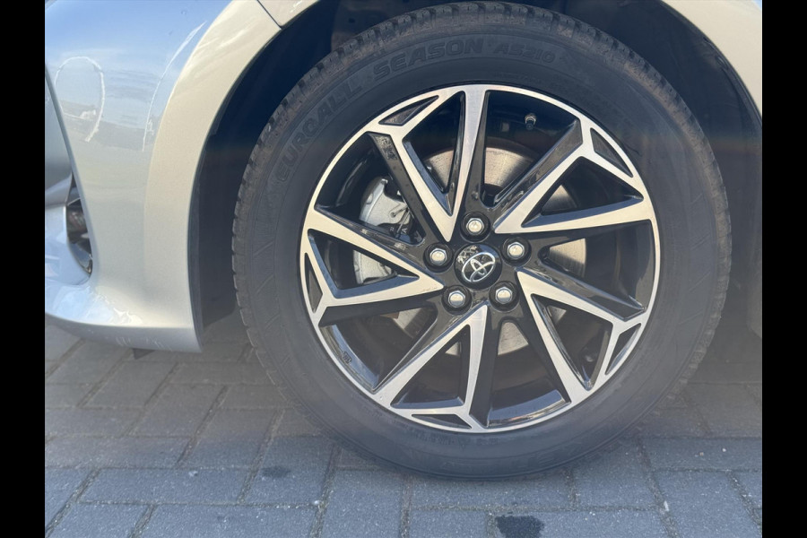 Toyota Yaris 1.5 Hybrid Dynamic Premium | Dodehoekherkenning, Parkeersensoren, Keyless, 16 inch, Stoelverwarming