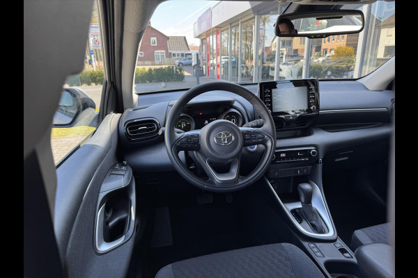 Toyota Yaris 1.5 Hybrid Dynamic Premium | Dodehoekherkenning, Parkeersensoren, Keyless, 16 inch, Stoelverwarming