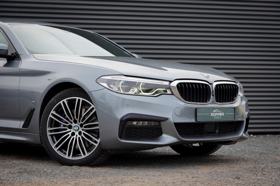 BMW 5 Serie 530e High Executive / M-Sport / Drive Assist Plus / Stoel-Stuurverwarming