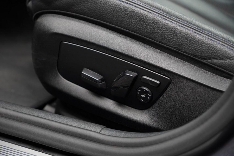 BMW 5 Serie 530e High Executive / M-Sport / Drive Assist Plus / Stoel-Stuurverwarming