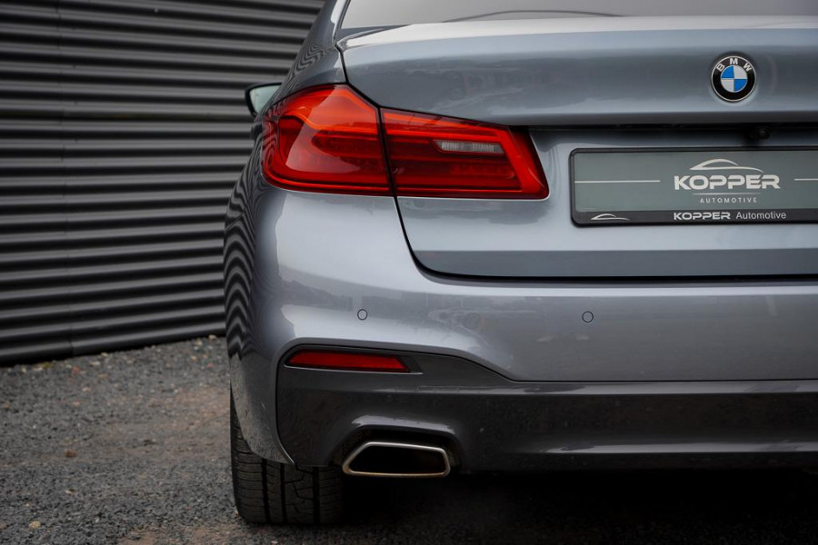 BMW 5 Serie 530e High Executive / M-Sport / Drive Assist Plus / Stoel-Stuurverwarming
