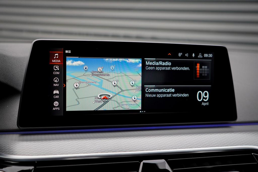 BMW 5 Serie 530e High Executive / M-Sport / Drive Assist Plus / Stoel-Stuurverwarming