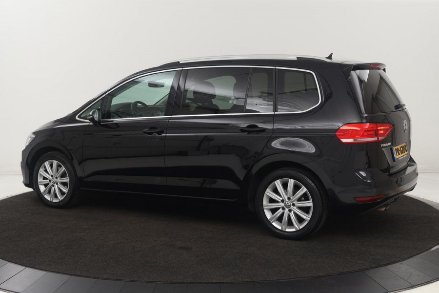 Volkswagen Touran 1.4 TSI Highline 7-persoons | Stoelverwarming | Full LED | Adaptive cruise | Navigatie | DAB | Climate control | PDC | Bluetooth