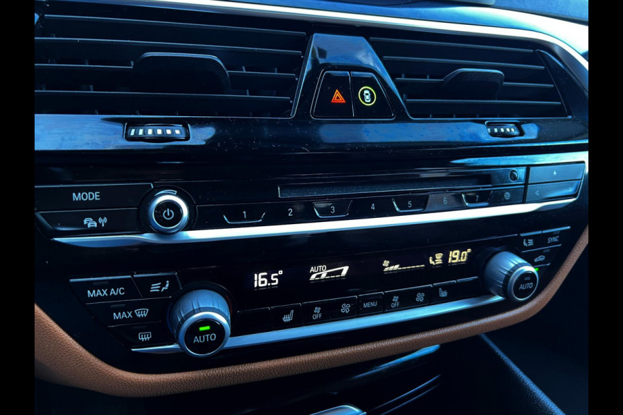 BMW 5 Serie 530e iPerformance High Executive Edition Carplay Camera_Luxe lederbekelding