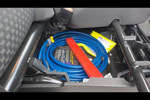 Ford E-Transit 350 L2H2 Trend 68 kWh 184pk | Pro Power on board | Navigatie | Adaptieve Cruise |  Digitale binnenspiegel | Laadruimtebescherming | Reservewiel | H7 batterij | LED laadruimteverlichting