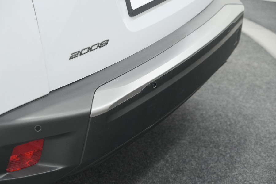 Peugeot 2008 PureTech 100 Allure | 360 Camera | Dodehoekdetectie | Navigatie | Apple Carplay