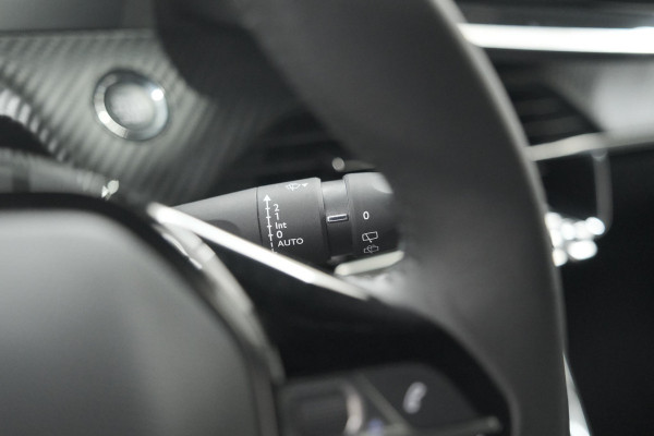 Peugeot 2008 PureTech 100 Allure | 360 Camera | Dodehoekdetectie | Navigatie | Apple Carplay