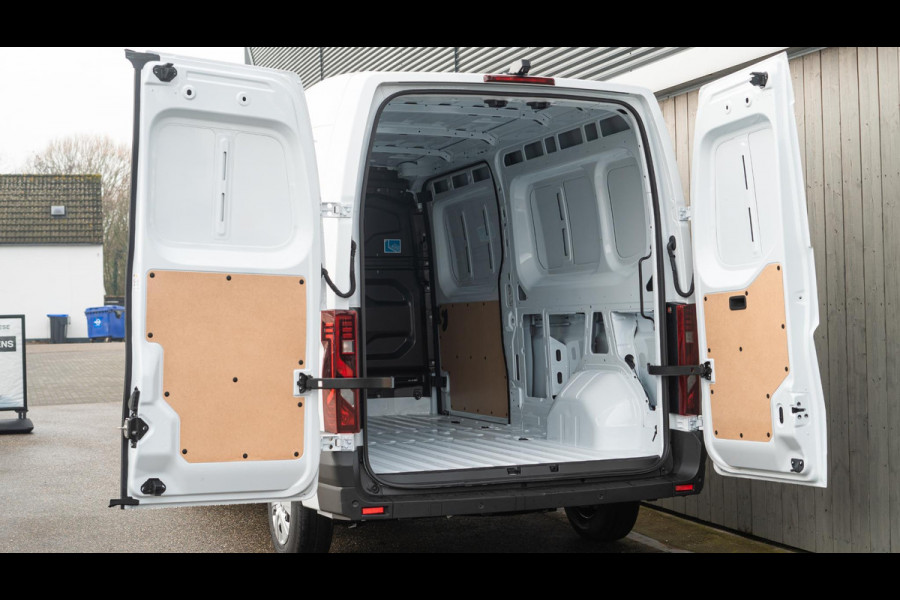 Renault Master T35 2.0 dCi 150 L3H2 Advance | Nieuw Model | Camera | Parkeersensoren | Apple Carplay
