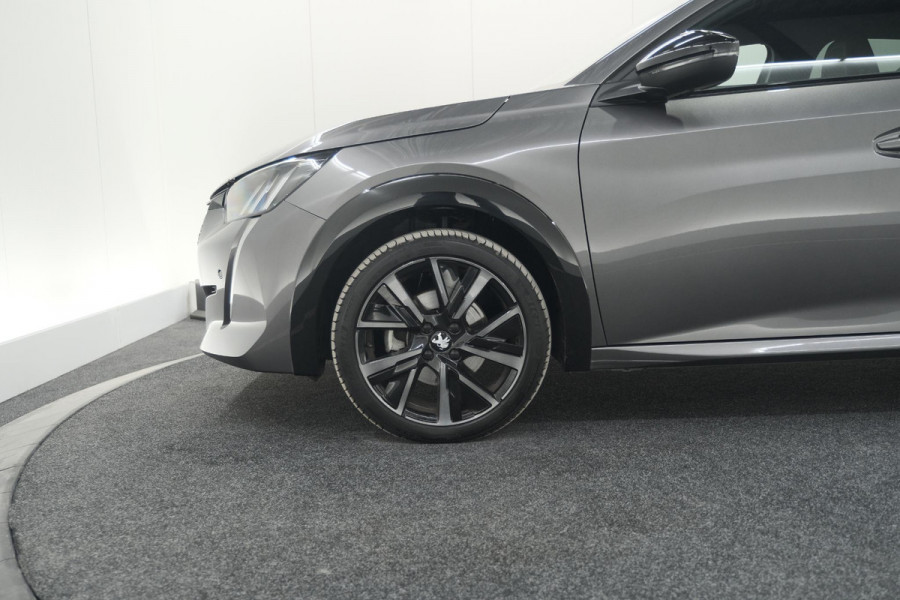 Peugeot 208 PureTech 100 GT | Camera | Adaptieve Cruise Control | Navigatie | Apple Carplay