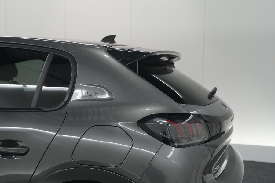 Peugeot 208 PureTech 100 GT | Camera | Adaptieve Cruise Control | Navigatie | Apple Carplay