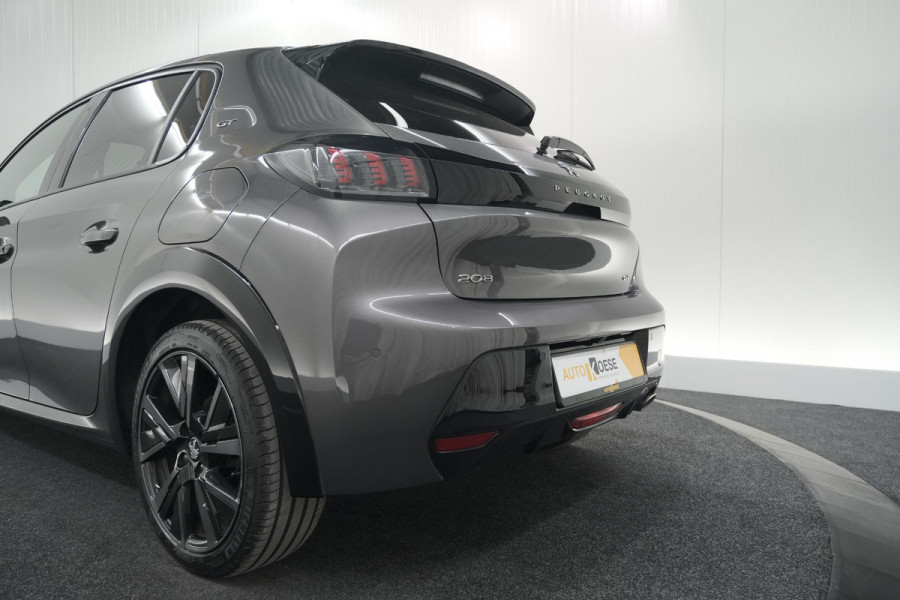 Peugeot 208 PureTech 100 GT | Camera | Adaptieve Cruise Control | Navigatie | Apple Carplay