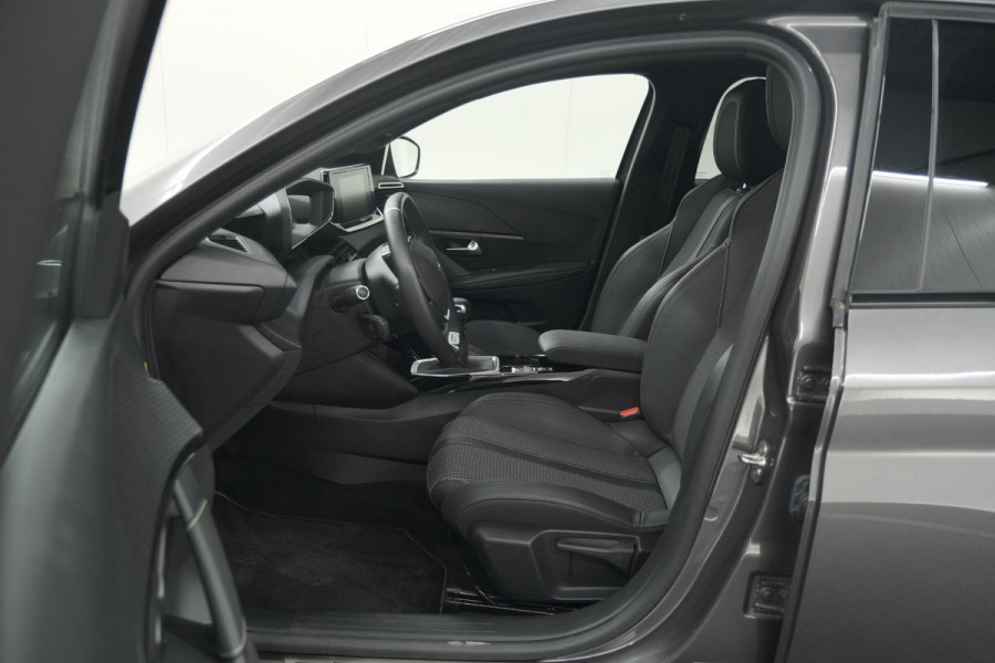 Peugeot 208 PureTech 100 GT | Camera | Adaptieve Cruise Control | Navigatie | Apple Carplay