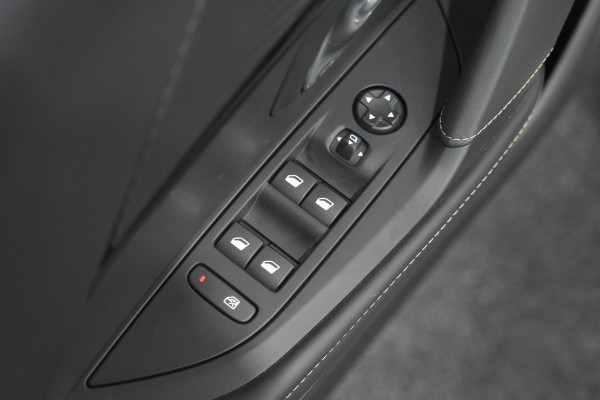 Peugeot 208 PureTech 100 GT | Camera | Adaptieve Cruise Control | Navigatie | Apple Carplay
