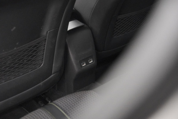 Peugeot 208 PureTech 100 GT | Camera | Adaptieve Cruise Control | Navigatie | Apple Carplay