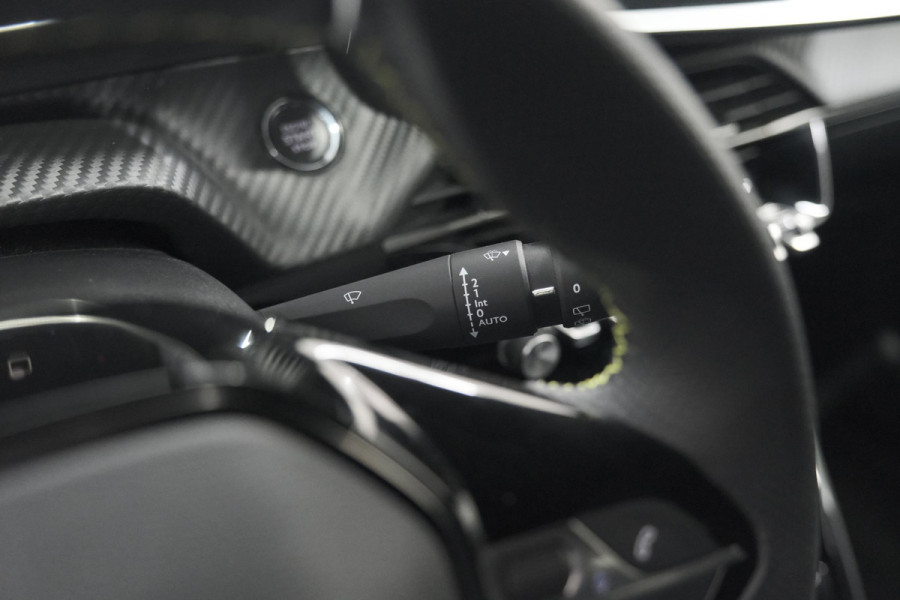 Peugeot 208 PureTech 100 GT | Camera | Adaptieve Cruise Control | Navigatie | Apple Carplay