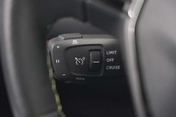 Peugeot 208 PureTech 100 GT | Camera | Adaptieve Cruise Control | Navigatie | Apple Carplay