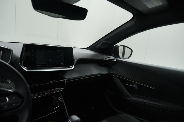 Peugeot 208 PureTech 100 GT | Camera | Adaptieve Cruise Control | Navigatie | Apple Carplay