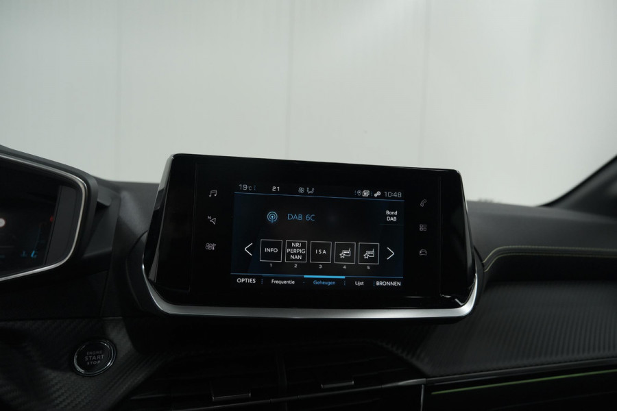 Peugeot 208 PureTech 100 GT | Camera | Adaptieve Cruise Control | Navigatie | Apple Carplay