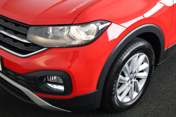 Volkswagen T-Cross 1.0 TSI Life 115 pk Automaat (DSG) | Navigatie | Parkeersensor | Achteruitrijcamera | Adaptieve cruise control |