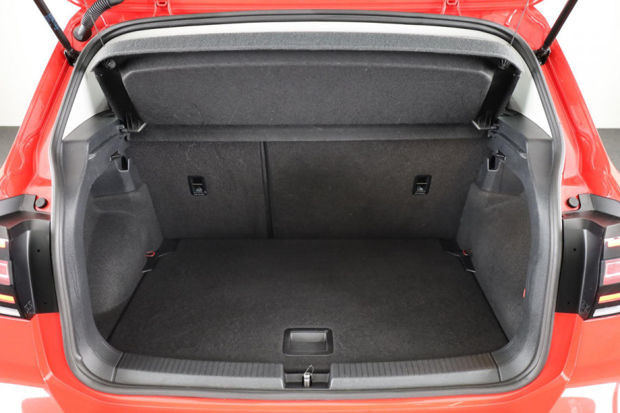 Volkswagen T-Cross 1.0 TSI Life 115 pk Automaat (DSG) | Navigatie | Parkeersensor | Achteruitrijcamera | Adaptieve cruise control |