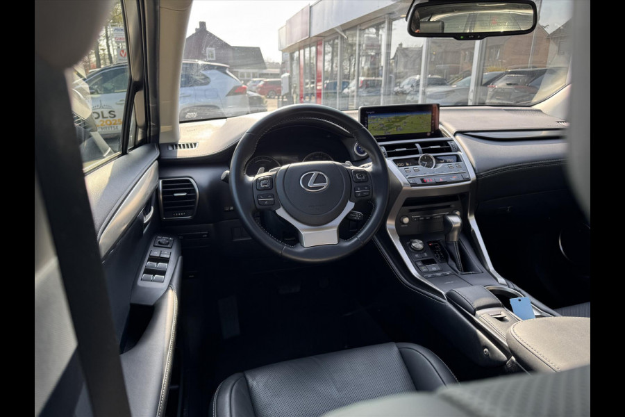 Lexus NX 300h AWD Luxury Line | Panoramadak, Premium Navigatie, Parkeersensoren, Leer, Stoelverwarming, Apple CarPlay/Android Auto