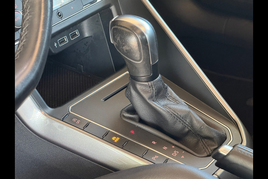 Volkswagen Polo 1.0 TSI DSG Highline Pano|LED|PDC|Dealer Onderhouden