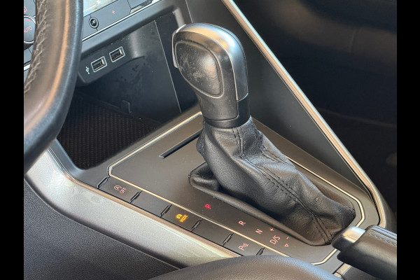 Volkswagen Polo 1.0 TSI DSG Highline Pano|LED|PDC|Dealer Onderhouden