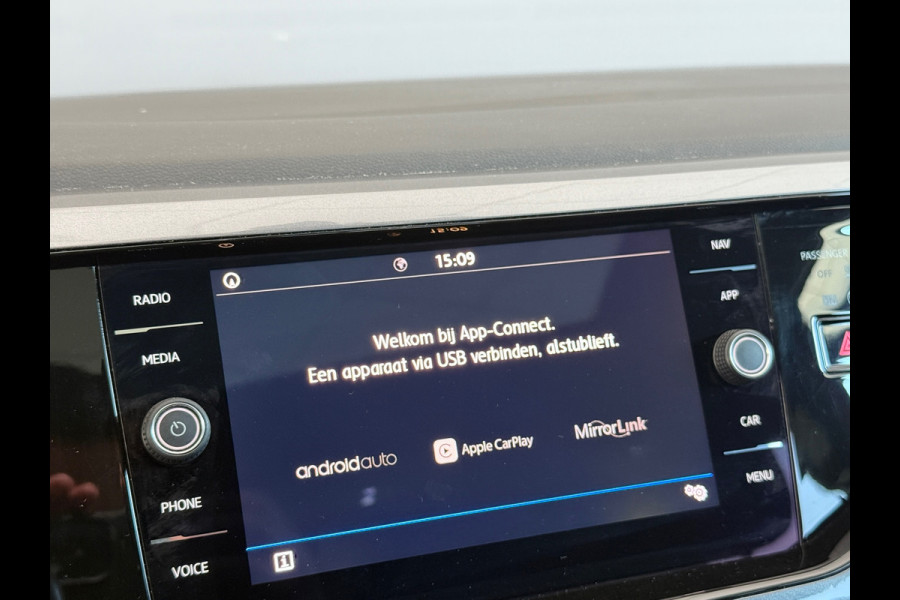 Volkswagen Polo 1.0 TSI DSG Highline Pano|LED|PDC|Dealer Onderhouden