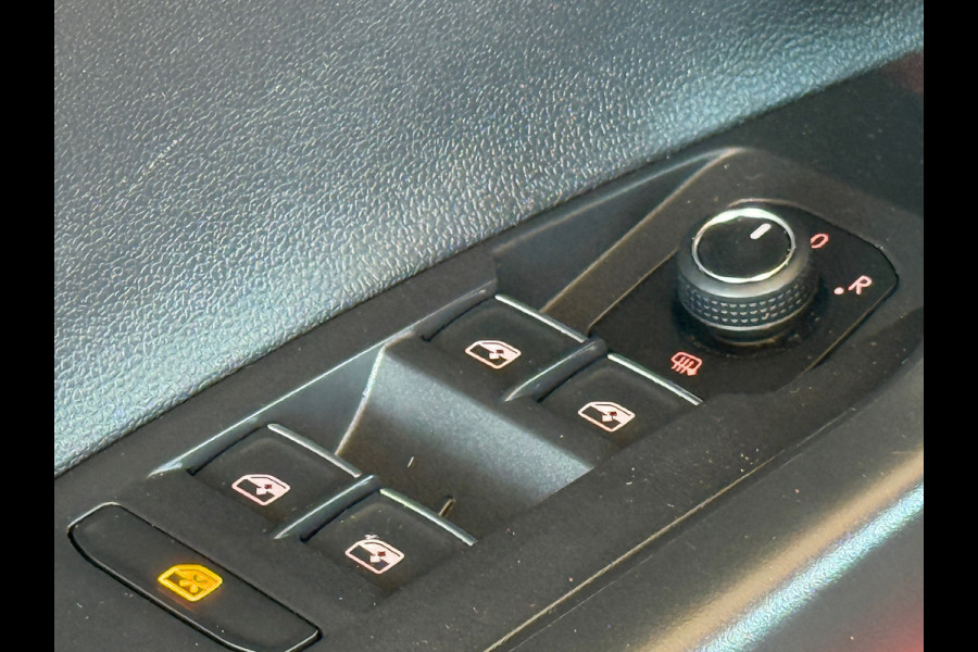 Volkswagen Polo 1.0 TSI DSG Highline Pano|LED|PDC|Dealer Onderhouden